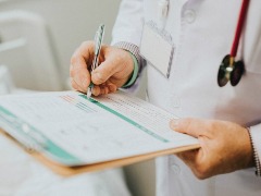 Estudar no exterior é opção para quem quer cursar Medicina