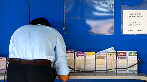 O sorteio é da Mega-Sena? Mega Sena? Ou Megassena?