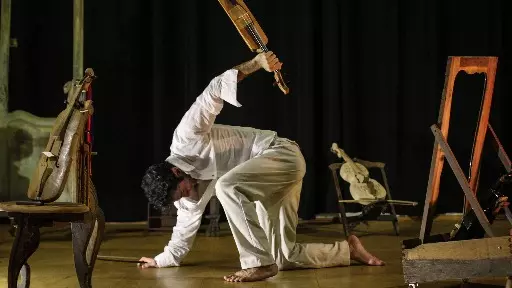 Cia. Mundu Rodá apresenta espetáculo teatral Memórias da Rabeca