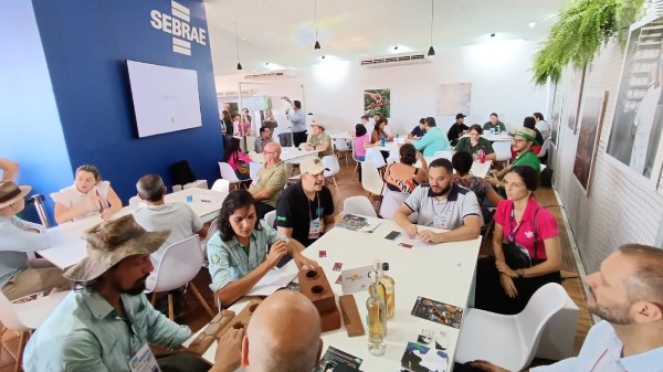 Mesa de negócios do Sebrae na Agrishow - Foto: Samuel Santos/ CBN Ribeirão