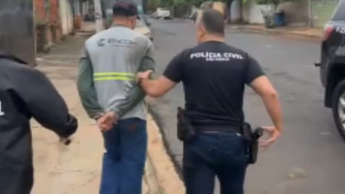 Motorista de caminhão de coleta de lixo de Monte Azul é preso por tráfico de drogas