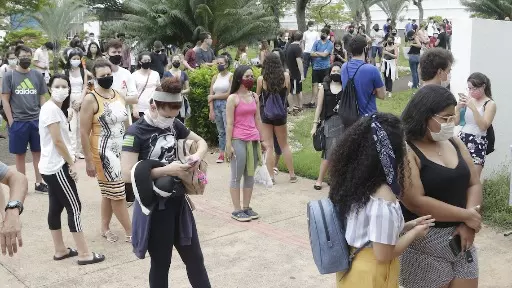 Fuvest: aulão do Poliedro aborda pontos centrais da 1.ª fase