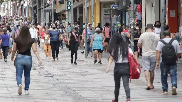 Comércio varejista da RMC cresce 6,1 % em abril deste ano