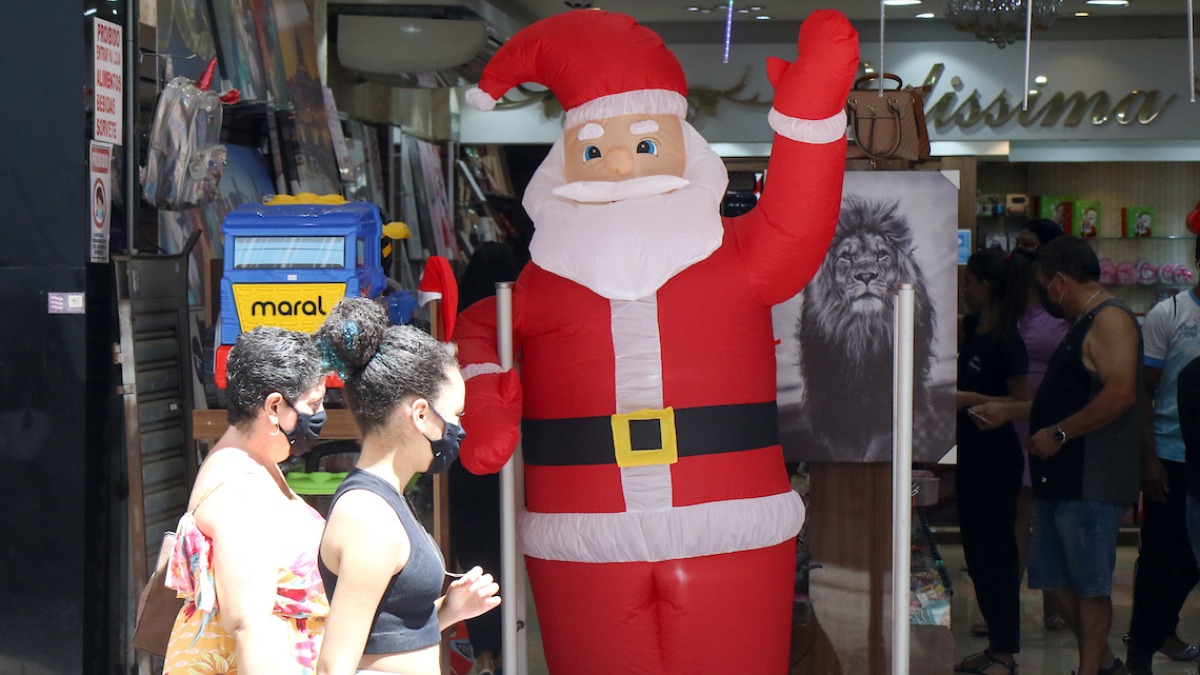 Comércio de Ribeirão tem Natal movimentado, mas vendas ficam abaixo do esperado