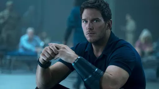 Chris Pratt é um soldado do futuro em "A Guerra do Amanhã"