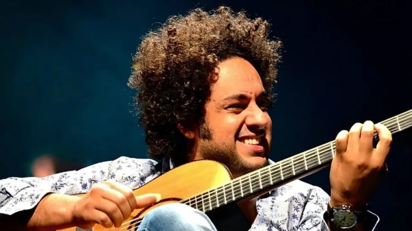 Violonista Diego Figueiredo, indicado ao Grammy e aclamado fora do Brasil, se apresenta em Ribeirão
