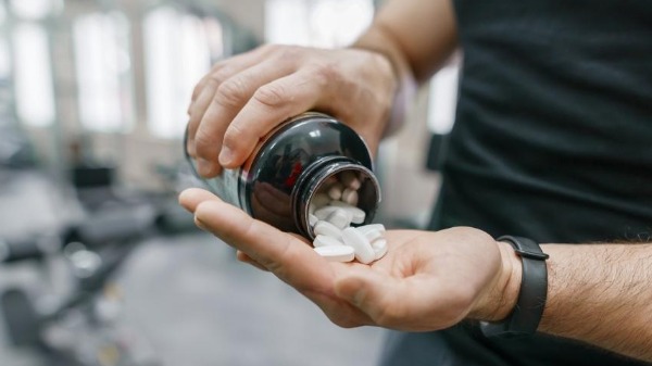 O suplemento termogênico acelera o metabolismo, mas aumento no gasto calórico é pequeno para gerar emagrecimento sem dieta adequada - Foto: iStock