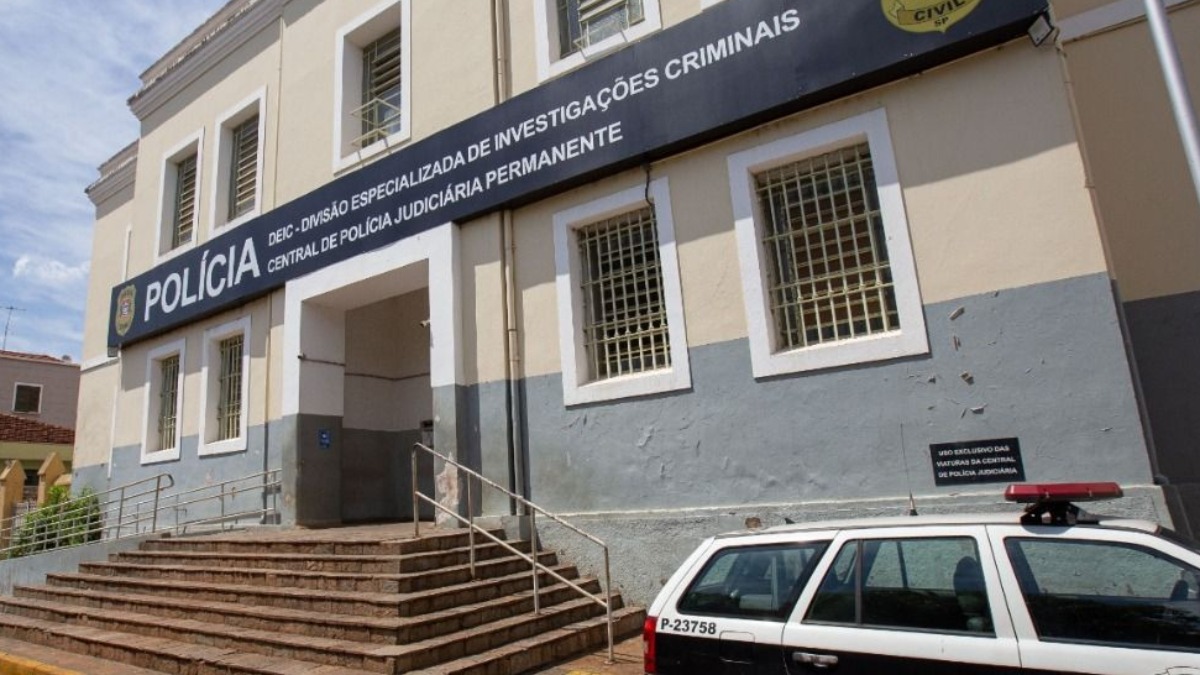 Pai e irmão de professora envenenada em Ribeirão Preto depõem nesta tarde (15)