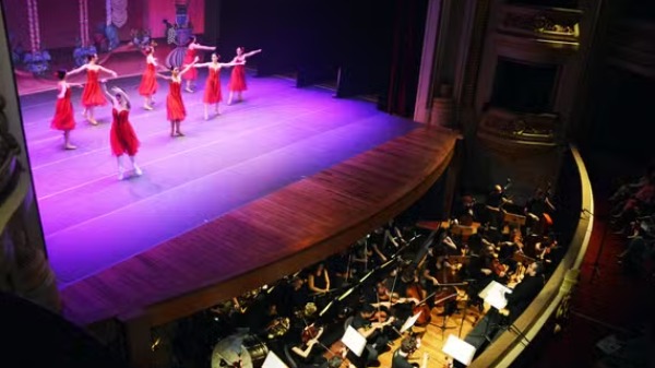 Concerto de Natal, exposição, aniversário do 