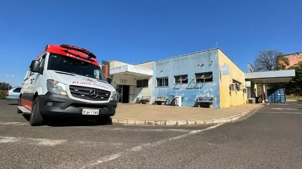 Em Araraquara, pintor sofre queimadura e espera por transferência