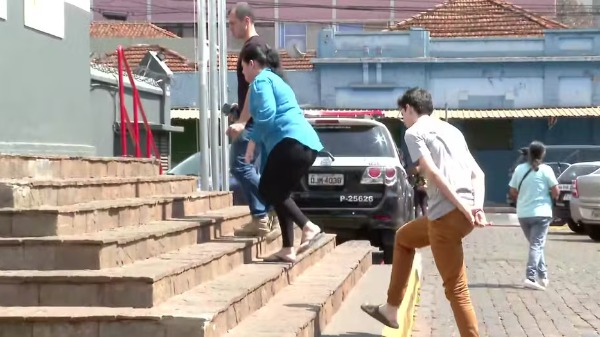 Pai, mãe e filho foram presos em Ribeirão Preto suspeitos de desviar mercadorias de distribuidora em Campinas - Foto: Reprodução/EPTV