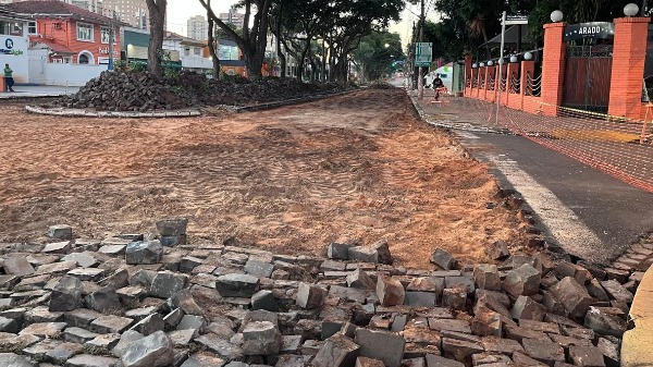 Prefeitura de Ribeirão deve definir o futuro das obras na avenida Nove de Julho na próxima semana