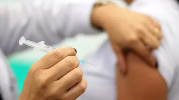 Pedreira tem sábado de vacinação só para o público infantil