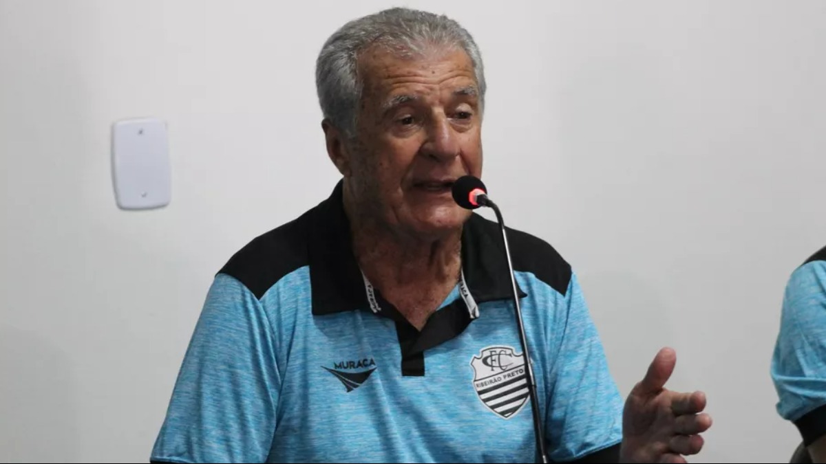 "Presidente me fez uma proposta, mas para que eu não ficasse, disse Pinho sobre saída do Comercial