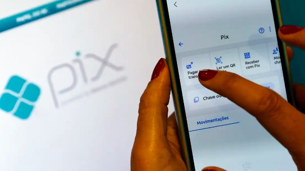 A partir desta sexta-feira (28) passa a valer o Pix por aproximação