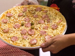 Campineiro vende pizza caseira de R$ 10