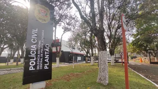 Cliente é assaltado enquanto esperava lanche em São Carlos