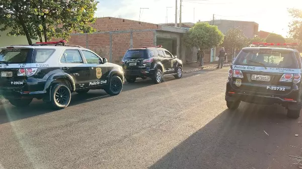 Polícia Civil de Sertãozinho prende trio acusado de roubo de tratores