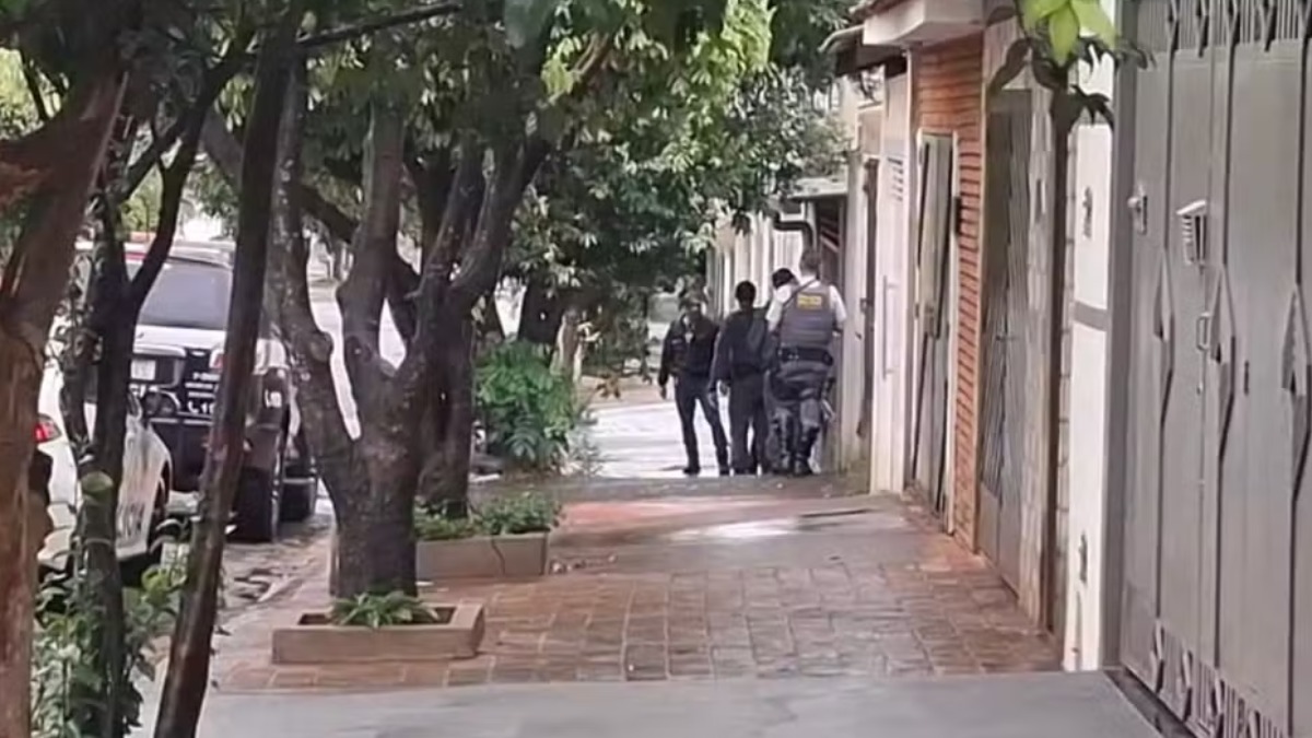 Operação busca influenciador Xuxa do Grau em Ribeirão, apreende motos e mobiliza forças policiais Operação busca influenciador Xuxa do Grau em Ribeirão, apreende motos e mobiliza forças policiais