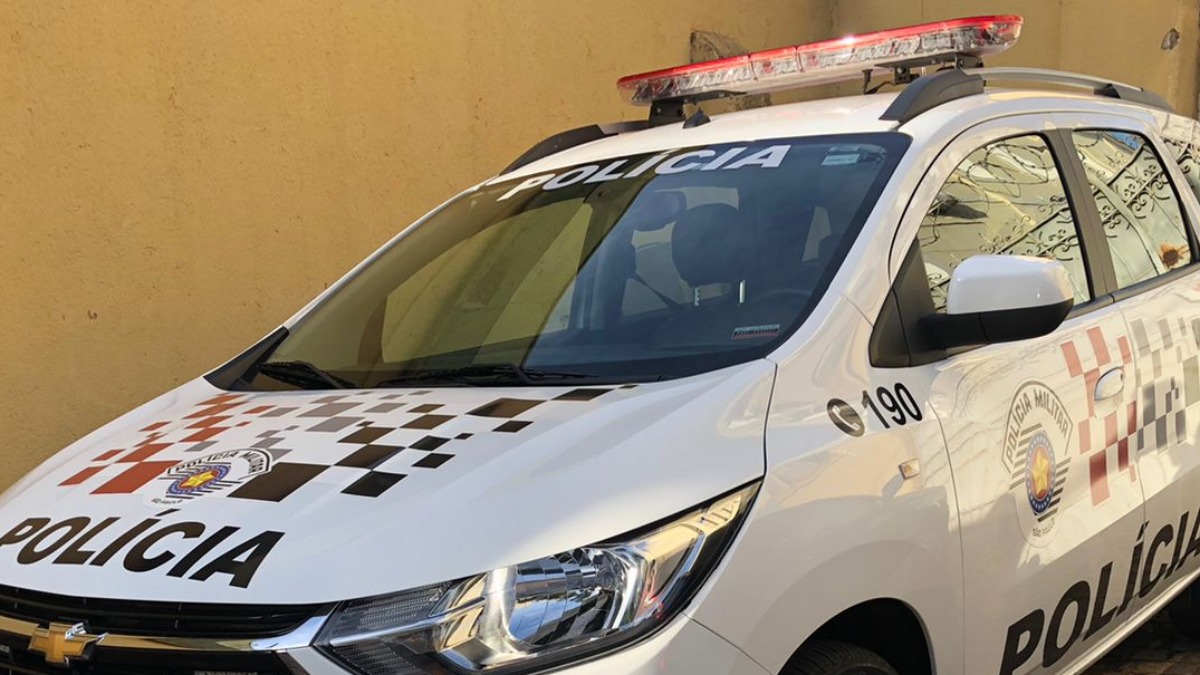 Taxista, de 74 anos, tem carro roubado durante corrida em Franca
