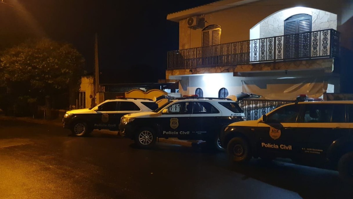 Polícia prende três suspeitos de furto e roubo a máquinas agrícolas, em Sertãozinho