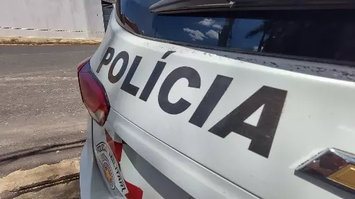 Ladrões fazem família refém durante assalto em Americana