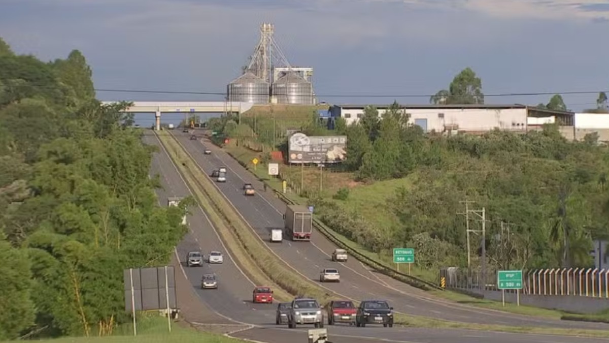 Orientações reforçam cuidados para paradas de emergência e uso seguro do acostamento nas rodovias