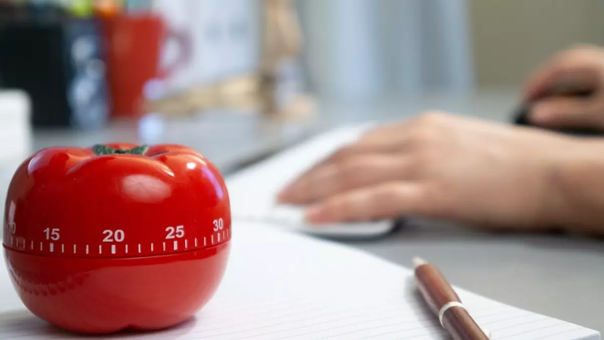 A técnica é simples e qualquer pessoa com um cronômetro pode colocá-la em prática (Foto: Canva)