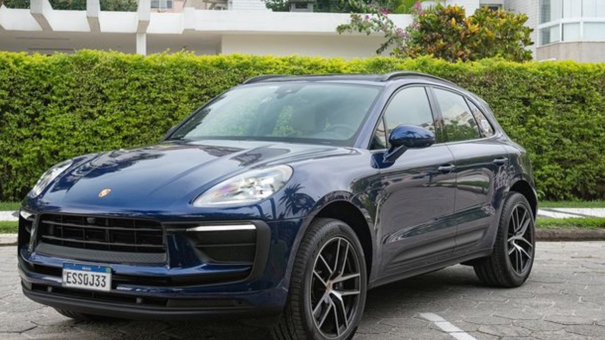 Porsche: fabricante alemã completa 77 anos de existência