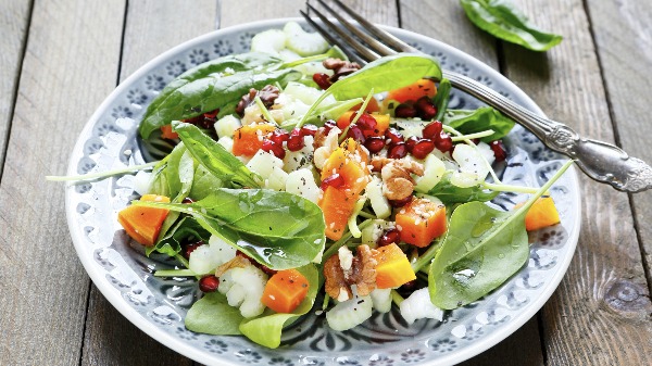 Alimentação saudável: como fazer saladas diferentes e saborosas