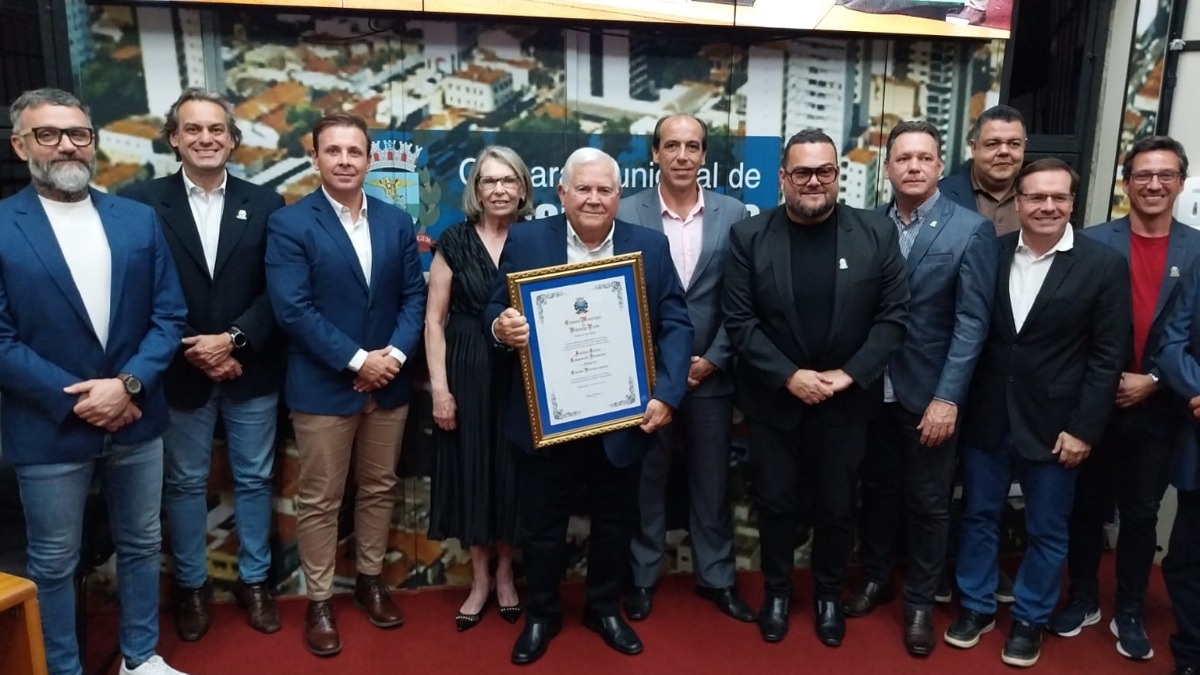 Presidente do Comercial Antônio Carlos Campanelli recebe título de cidadão ribeirão-pretano