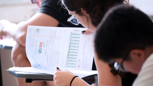 Cerca de 60 mil estudantes compareceram para fazer a prova da primeira fase (Foto: Antonio Scarpinetti/Unicamp) - Foto: Antonio Scarpinetti/Unicamp Cerca de 60 mil estudantes compareceram para fazer a prova da primeira fase (Foto: Antonio Scarpinetti/Unicamp) - Foto: Antonio Scarpinetti/Unicamp