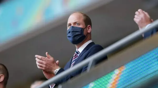 Príncipe William manifesta apoio a jogador inglês que assumiu ser homossexual