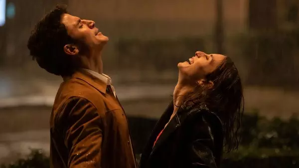 "Fomos Canções" apresenta um romance sob a perspectiva feminina