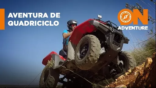 A experiência única de se aventurar de quadriciclo em Capitólio / Canastra
