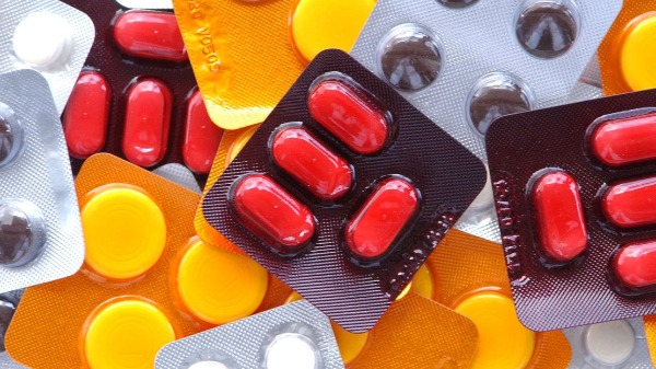 Projeto busca permitir a venda de remédios sem necessidade de prescrição médica em supermercados