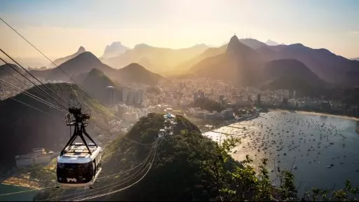 Covid: Rio passa a exigir comprovante de vacina em locais fechados