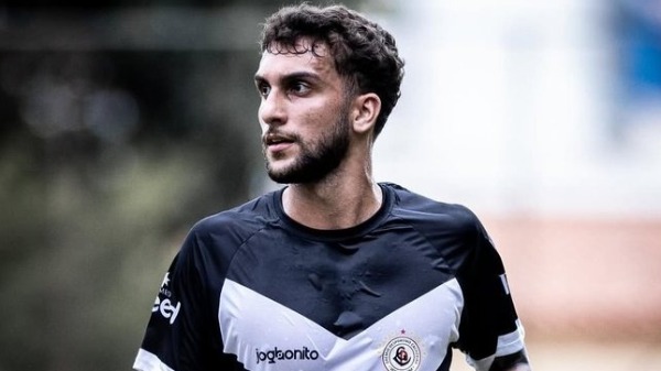 Roberval prioriza busca por zagueiro experiente, mas quer ainda mais dois reforços