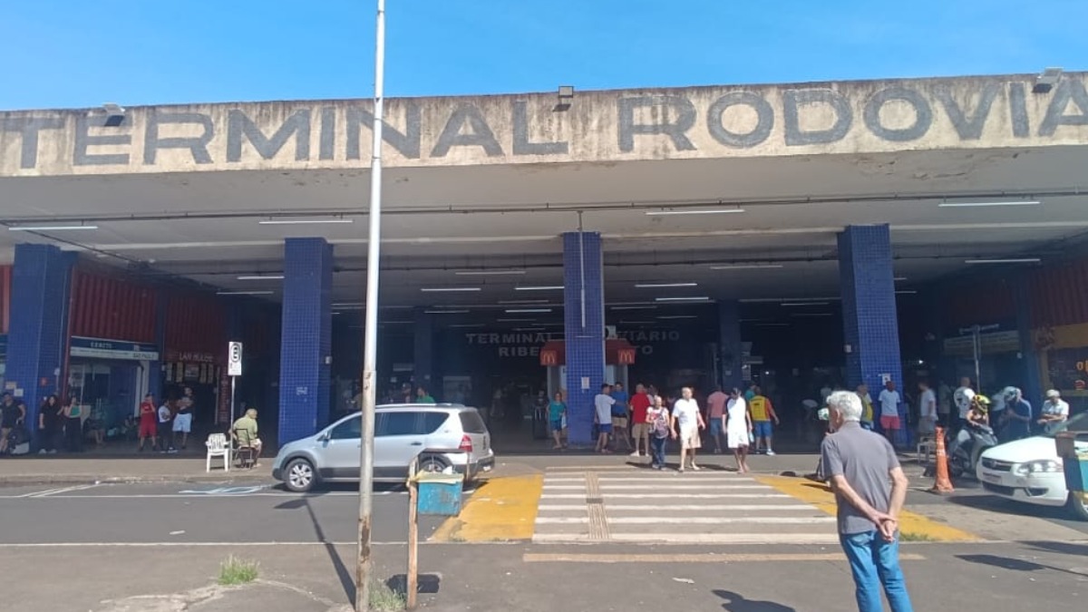 Rodoviária de Ribeirão Preto registra pico de movimento às vésperas do Natal Rodoviária de Ribeirão Preto registra pico de movimento às vésperas do Natal