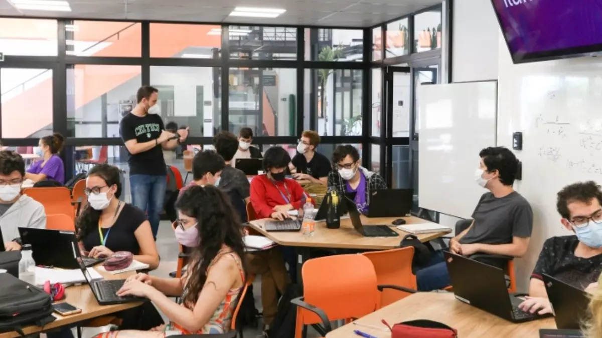 Sala de aula na Ilum Escola de Ciência (Foto: Divulgação)