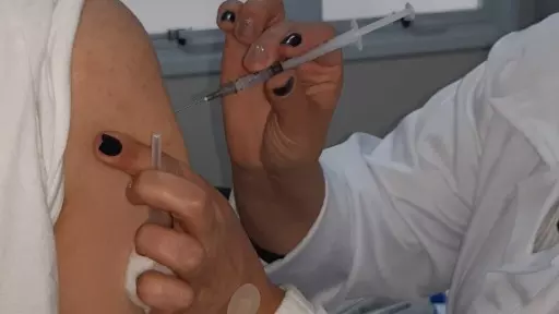 Vacina da gripe começa a ser aplicada em grávidas em São Carlos