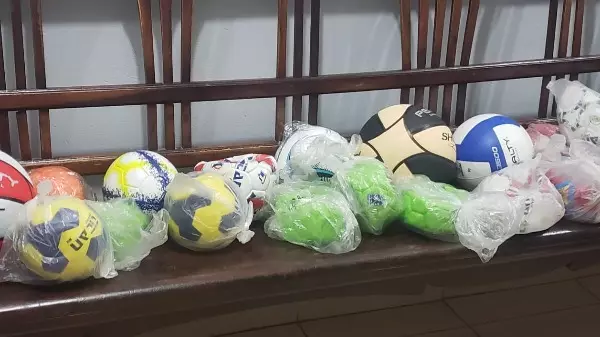 Homem é flagrado tentando furtar material esportivo de escola municipal