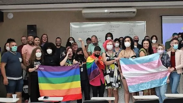 Orgulho LGBTQIAP+: evento vota implantação de políticas sociais em São Carlos