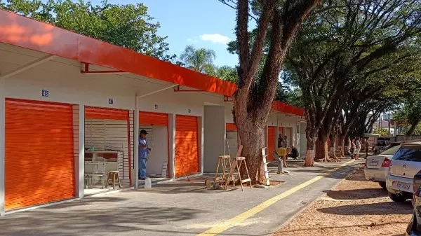 Prefeitura inaugura Shopping Popular em São Carlos