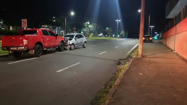 Motorista embriagado na contramão causa acidente na Trabalhador São-Carlense