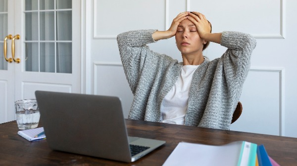 Saúde mental no trabalho - Foto: Freepik