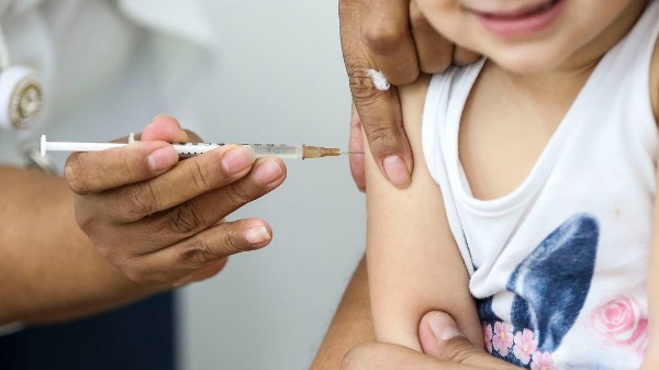 Eficácia comprovada! Pediatra fala dos estudos que garantem o uso das vacinas contra a Covid em crianças