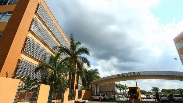 Anvisa consulta especialistas sobre vacina para crianças de 3 a 5 anos