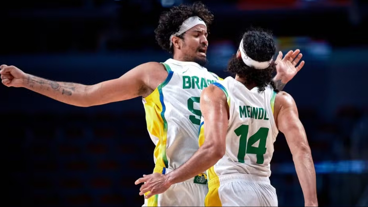 Seleção brasileira de basquete enfrenta Camarões em busca da segunda vitória no Pré-olimpíco