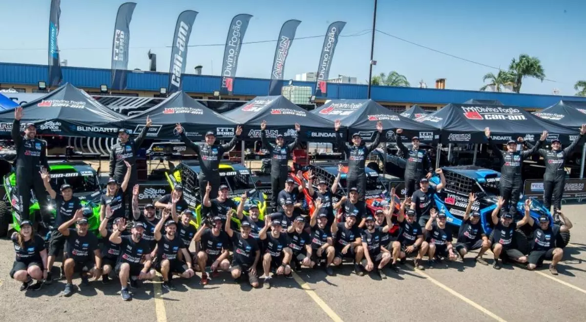 Reinaldo Varela e seus três filhos são um dos destaques do Sertões 2022 (Divulgação)